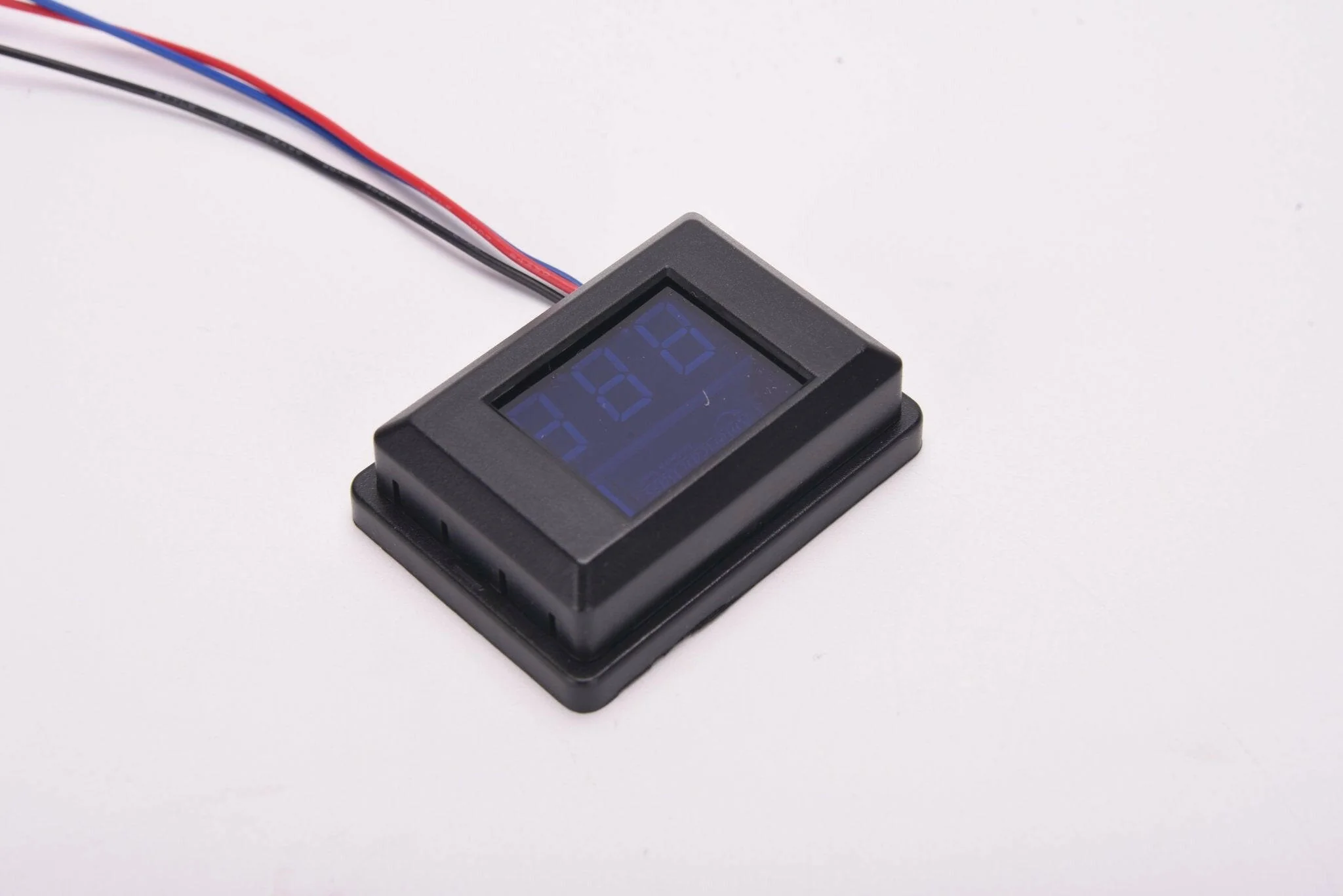 American Bass Digital Voltage Monitor - Image 3