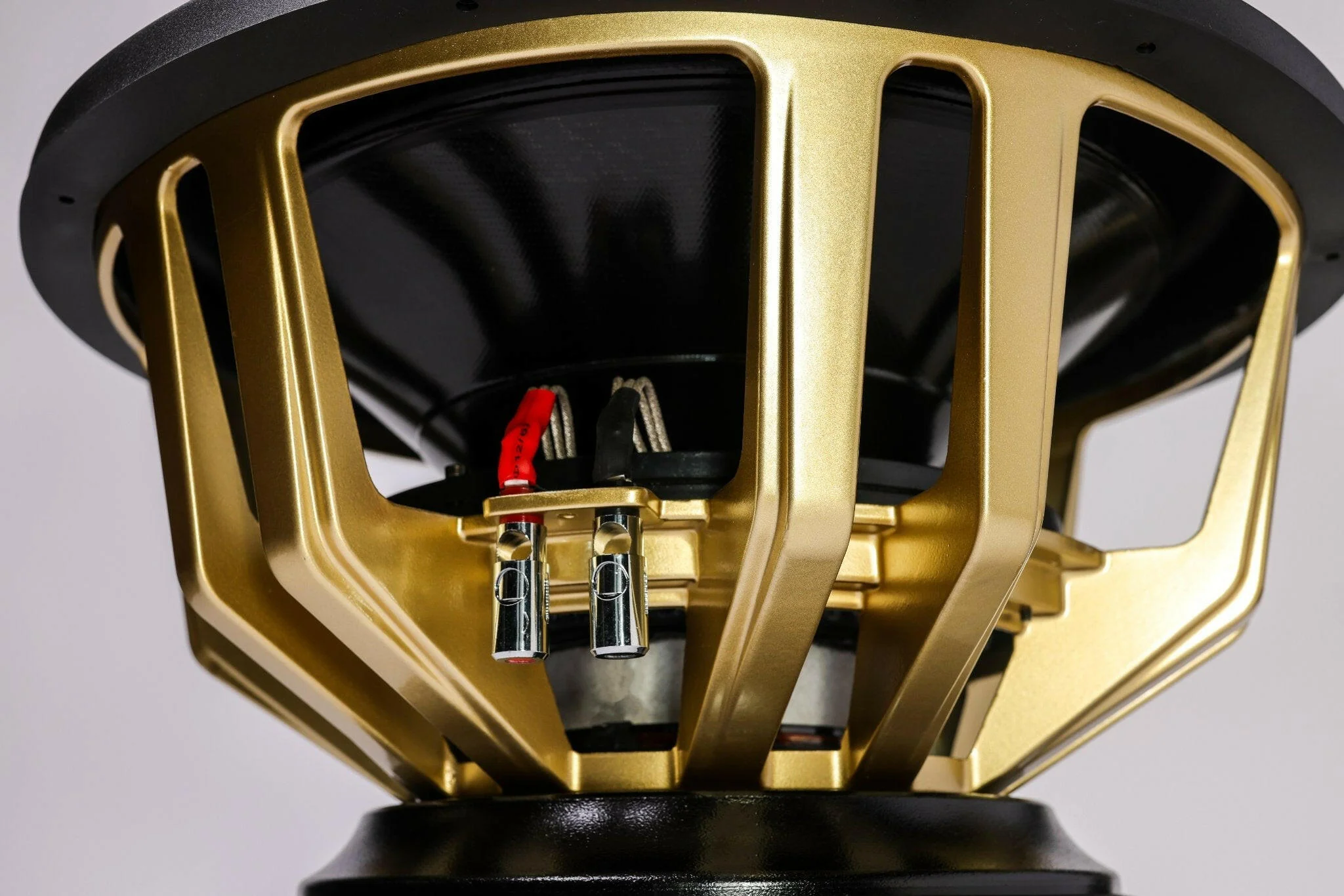 King 18″ Car Subwoofer | 6500 Watts RMS | Dual Voice Coil 1 Ohm or 2 Ohm - Image 3